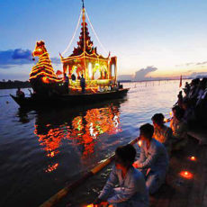 Shwe Kyin Light Floating Festival